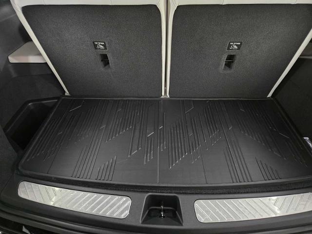 2026 Cadillac VISTIQ Vehicle Photo in Dallas, TX 75209