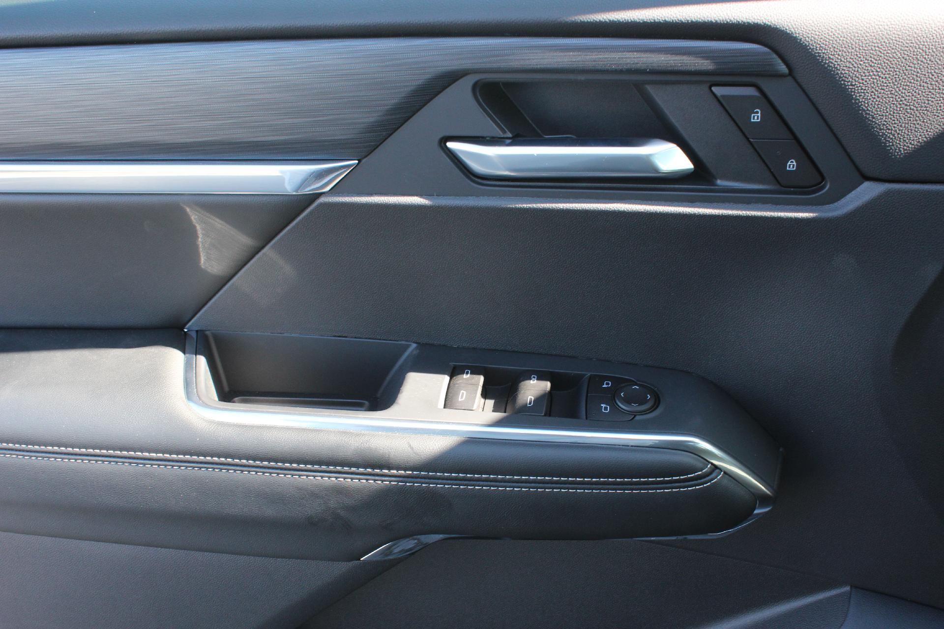 2025 GMC Acadia Vehicle Photo in AURORA, CO 80012-4011
