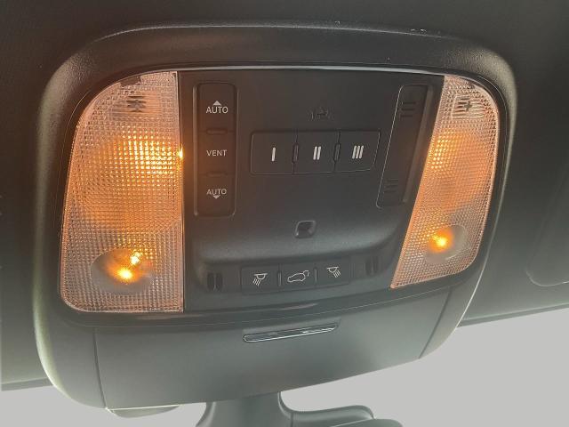 2025 Dodge Durango Vehicle Photo in Kaukauna, WI 54130