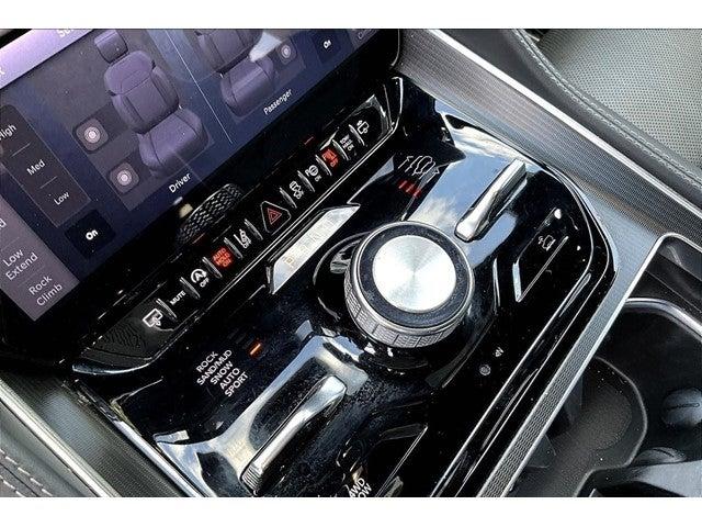 2024 Jeep Grand Wagoneer L Vehicle Photo in San Antonio, TX 78230