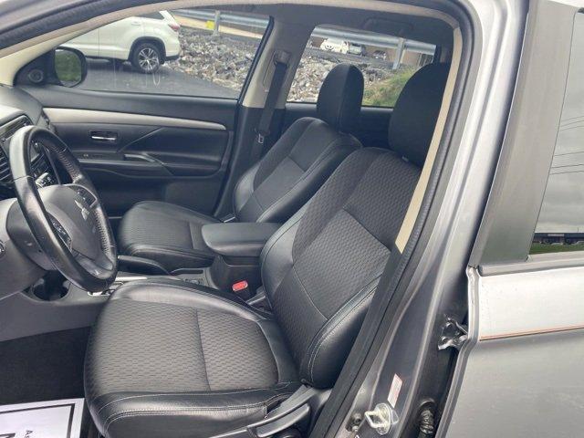 2015 Mitsubishi Outlander Vehicle Photo in LANCASTER, PA 17601-0000