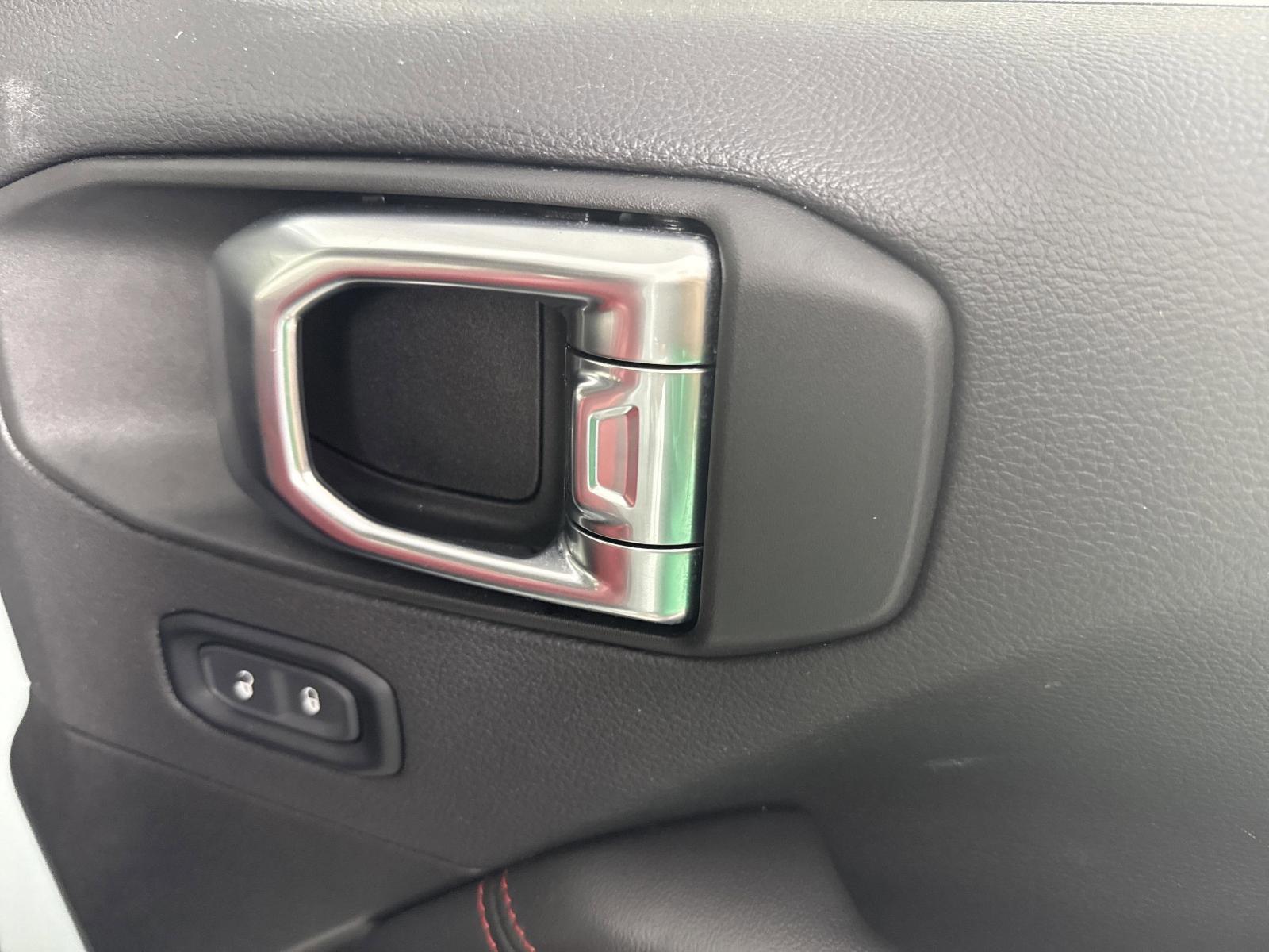 2024 Jeep Wrangler Vehicle Photo in Georgetown, TX 78626