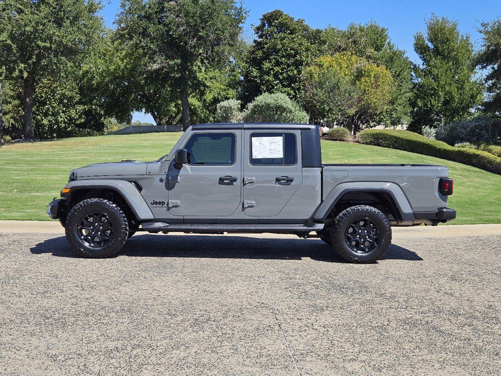 2023 Jeep Gladiator Vehicle Photo in Fort Worth, TX 76132