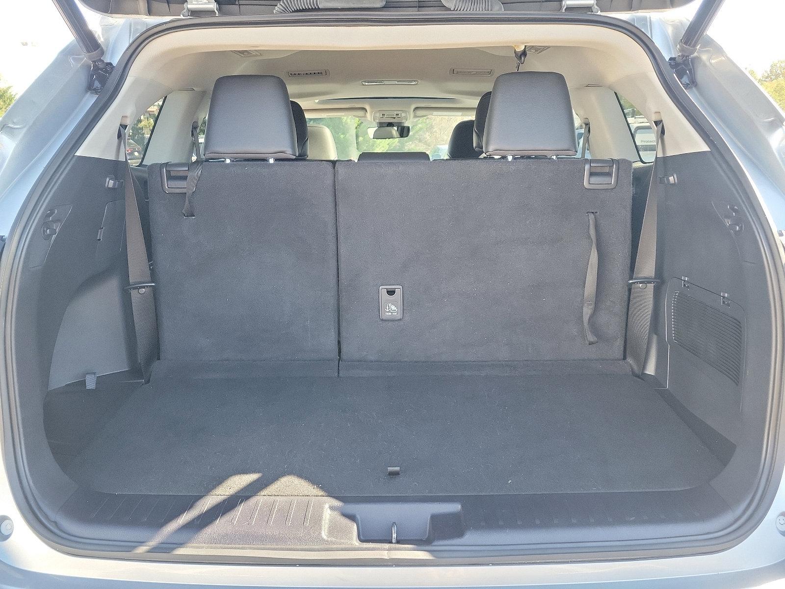 2023 Toyota Highlander Vehicle Photo in Trevose, PA 19053