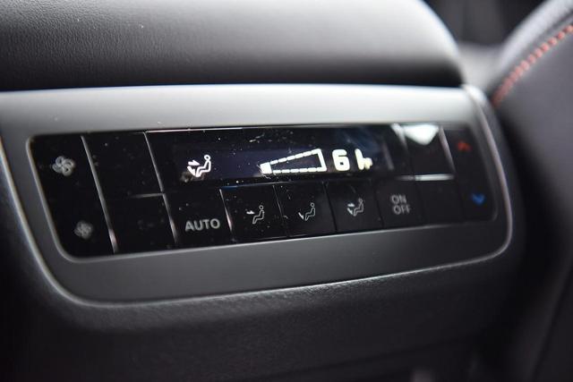 2025 Nissan Pathfinder Vehicle Photo in Ballwin, MO 63011