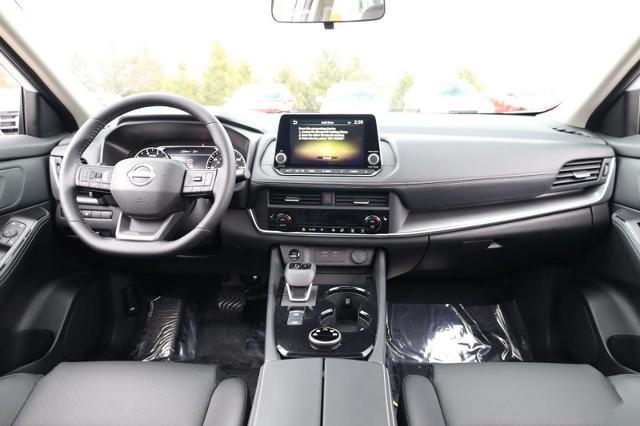 2025 Nissan Rogue Vehicle Photo in Ballwin, MO 63011