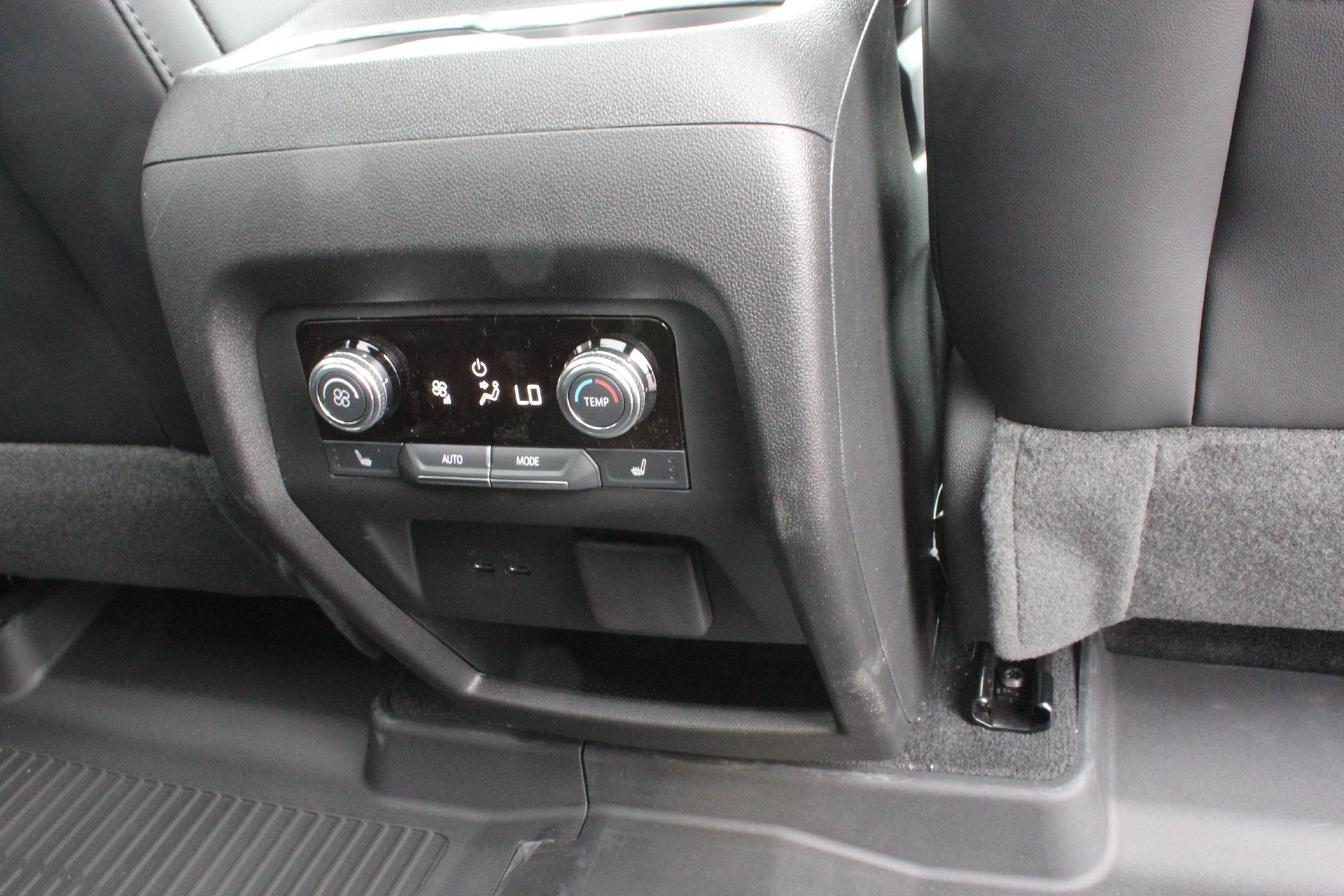 2025 GMC Acadia Vehicle Photo in AURORA, CO 80012-4011