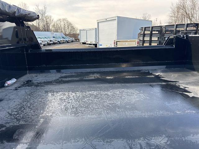 2025 GMC Sierra 3500 HD Chassis Cab Vehicle Photo in MEDINA, OH 44256-9631