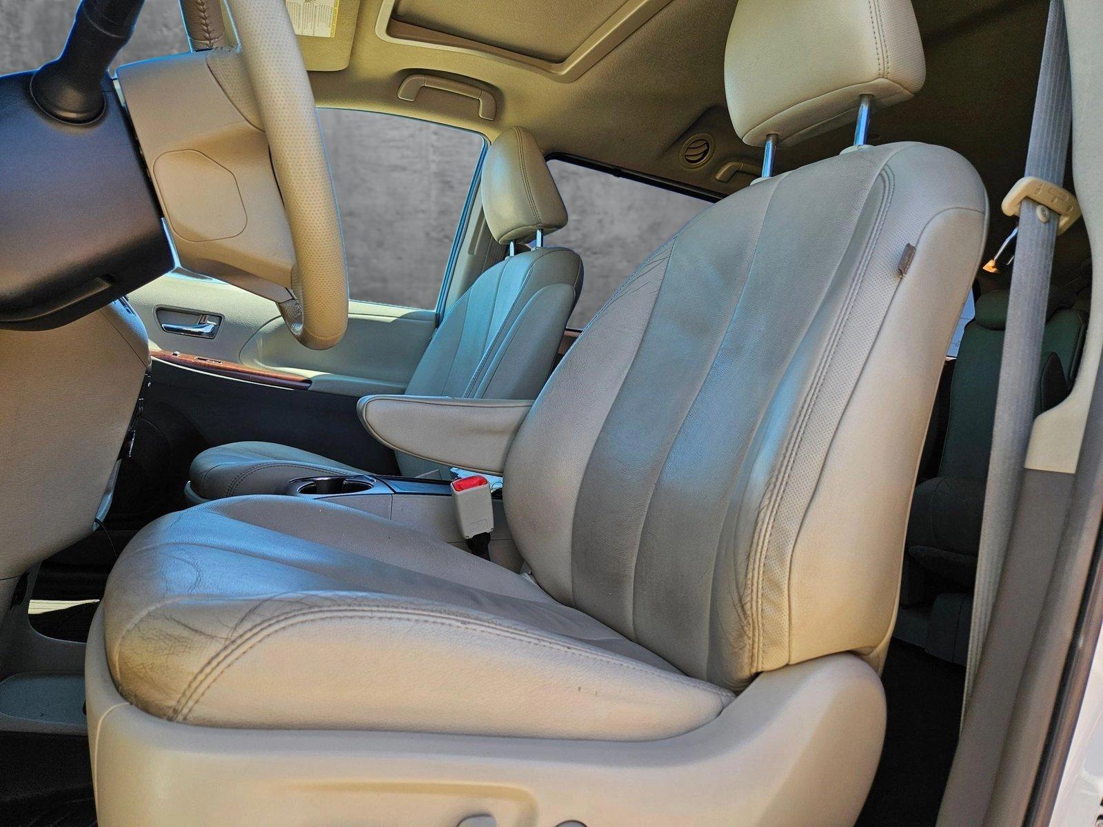 2014 Toyota Sienna Vehicle Photo in WACO, TX 76710-2592