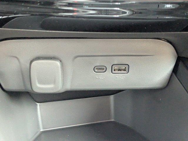 2025 Chevrolet Trax Vehicle Photo in BRUNSWICK, GA 31525-1881