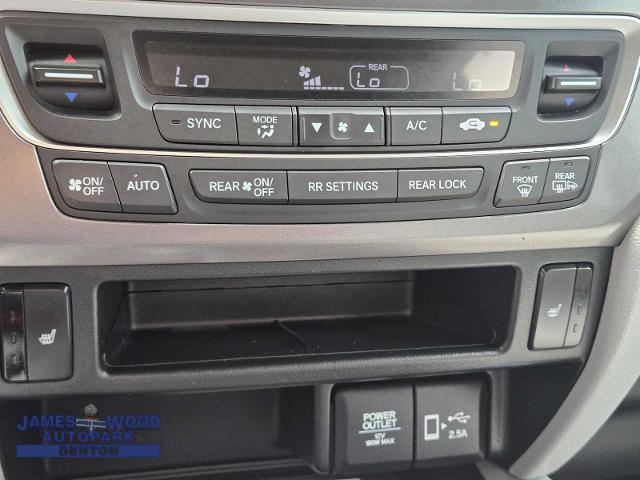 2021 Honda Pilot Vehicle Photo in DENTON, TX 76210-9321