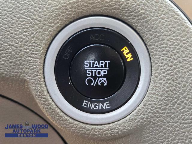 2014 Chrysler 300 Vehicle Photo in DENTON, TX 76210-9321