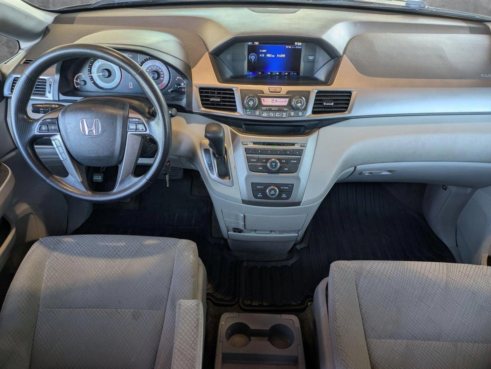 2015 Honda Odyssey Vehicle Photo in Valencia, CA 91355-1794