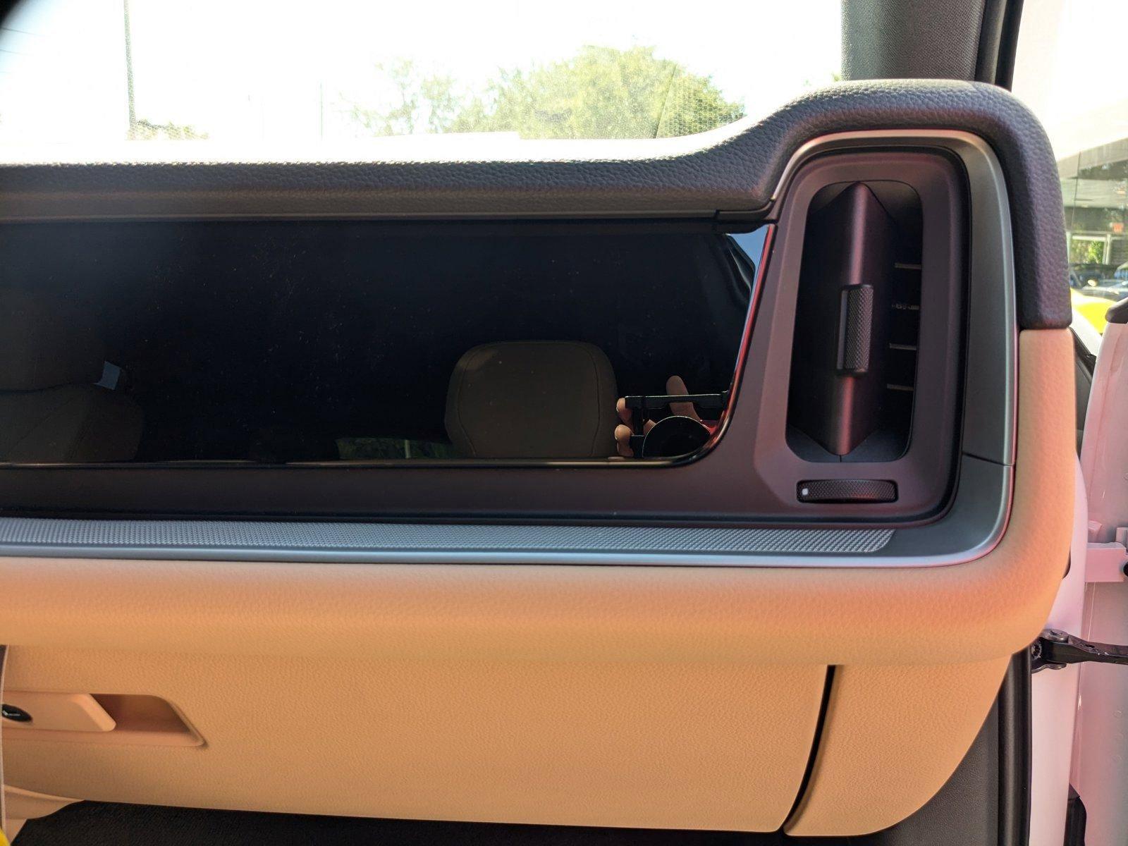 2025 Porsche Cayenne Vehicle Photo in Maitland, FL 32751
