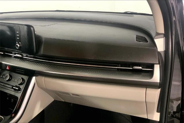 2024 Kia Carnival Vehicle Photo in Lees Summit, MO 64086