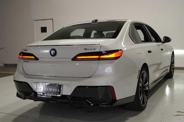 2024 BMW 750e xDrive Vehicle Photo in GRAPEVINE, TX 76051