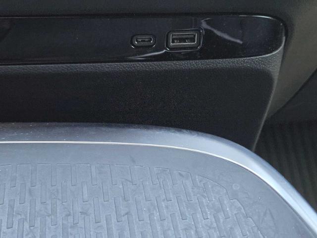 2025 Buick Enclave Vehicle Photo in DENTON, TX 76210-9321
