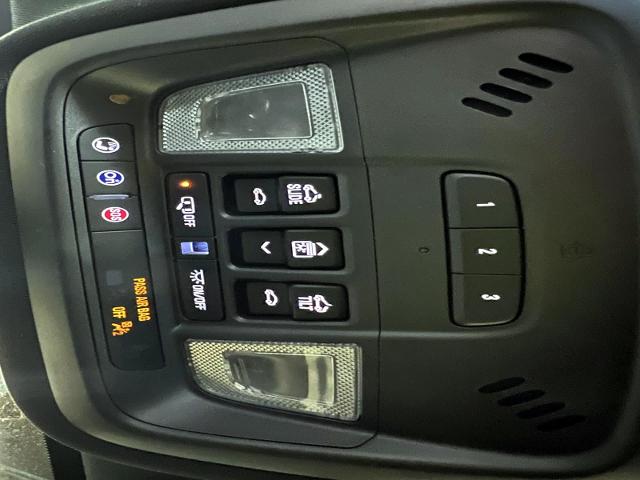 2023 Chevrolet Traverse Vehicle Photo in Roslyn, NY 11576