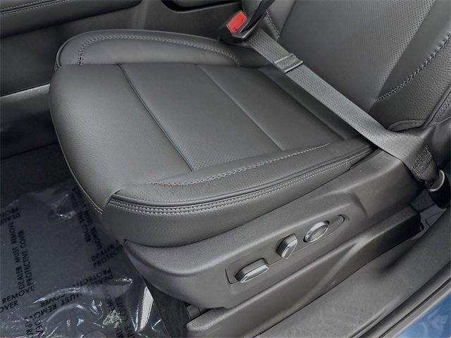 2025 GMC Yukon XL Vehicle Photo in PUYALLUP, WA 98371-4149