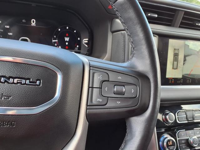 2023 GMC Yukon XL Vehicle Photo in Tampa, FL 33612