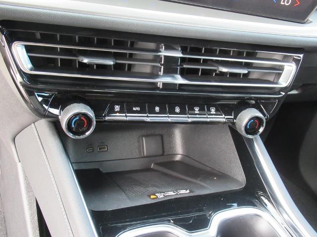 2025 Chevrolet Traverse Vehicle Photo in LEESBURG, FL 34788-4022