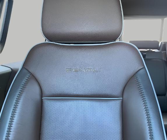 2023 GMC Sierra 1500 Vehicle Photo in APPLETON, WI 54914-8833