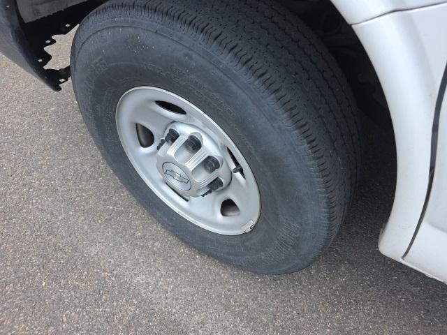 2014 Chevrolet Express Passenger Vehicle Photo in ENGLEWOOD, CO 80113-6708