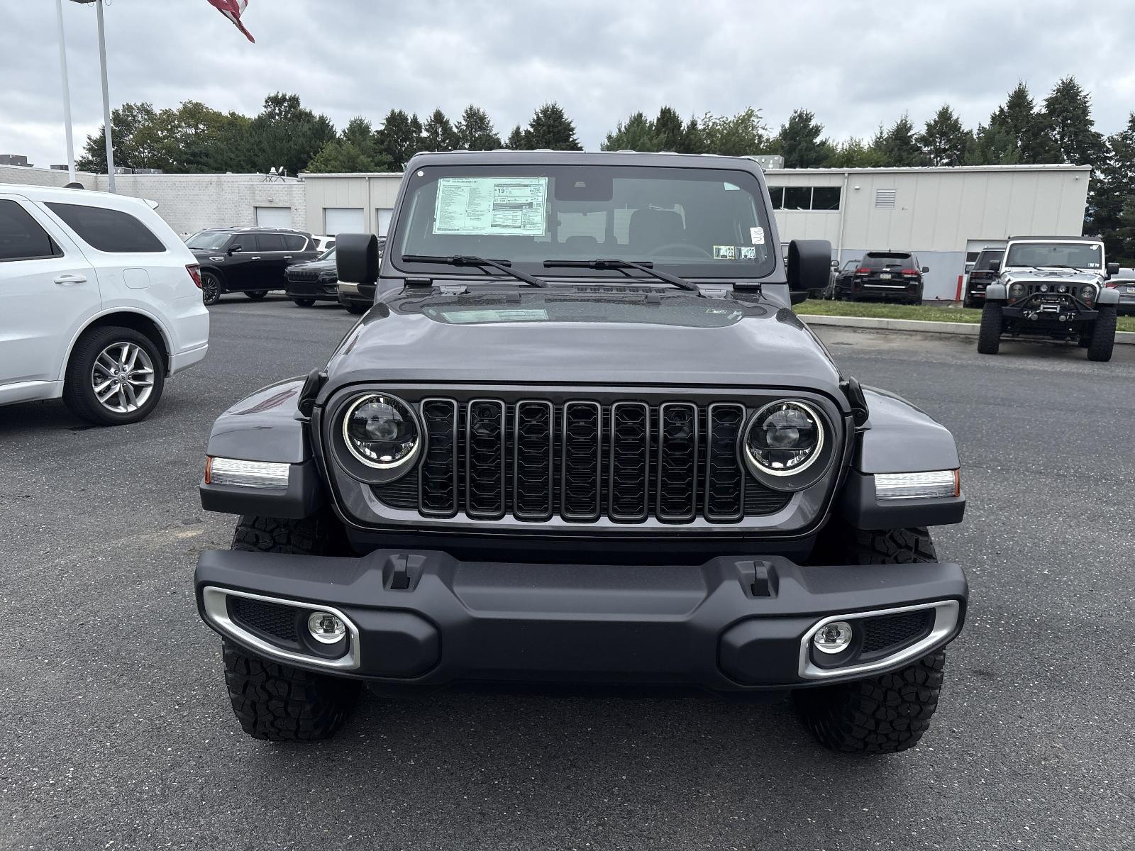 2025 Jeep Gladiator Vehicle Photo in Mechanicsburg, PA 17050-1707