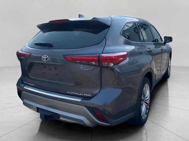 2022 Toyota Highlander Vehicle Photo in APPLETON, WI 54914-8833