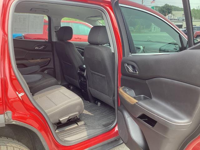2023 GMC Acadia Vehicle Photo in GARDNER, MA 01440-3110