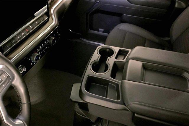 2024 Chevrolet Silverado 1500 Vehicle Photo in KANSAS CITY, MO 64114-4502