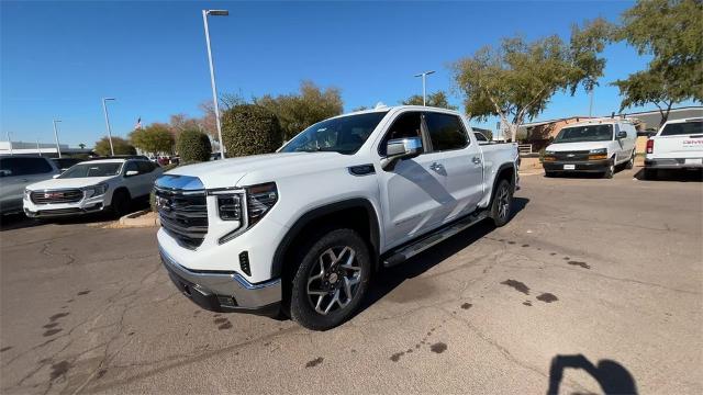 2025 GMC Sierra 1500 Vehicle Photo in GOODYEAR, AZ 85338-1310