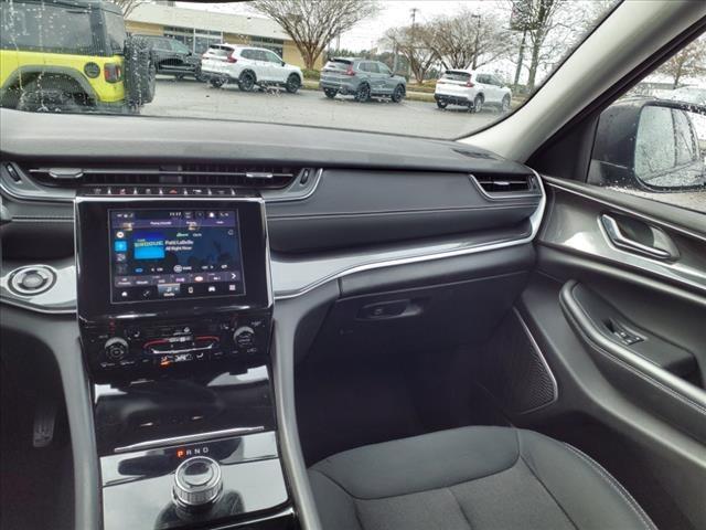 2022 Jeep Grand Cherokee L Vehicle Photo in South Hill, VA 23970