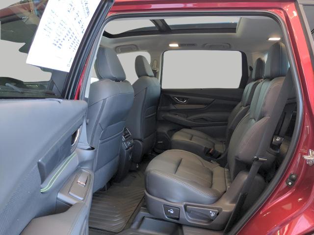 2025 Subaru Ascent Vehicle Photo in Green Bay, WI 54304