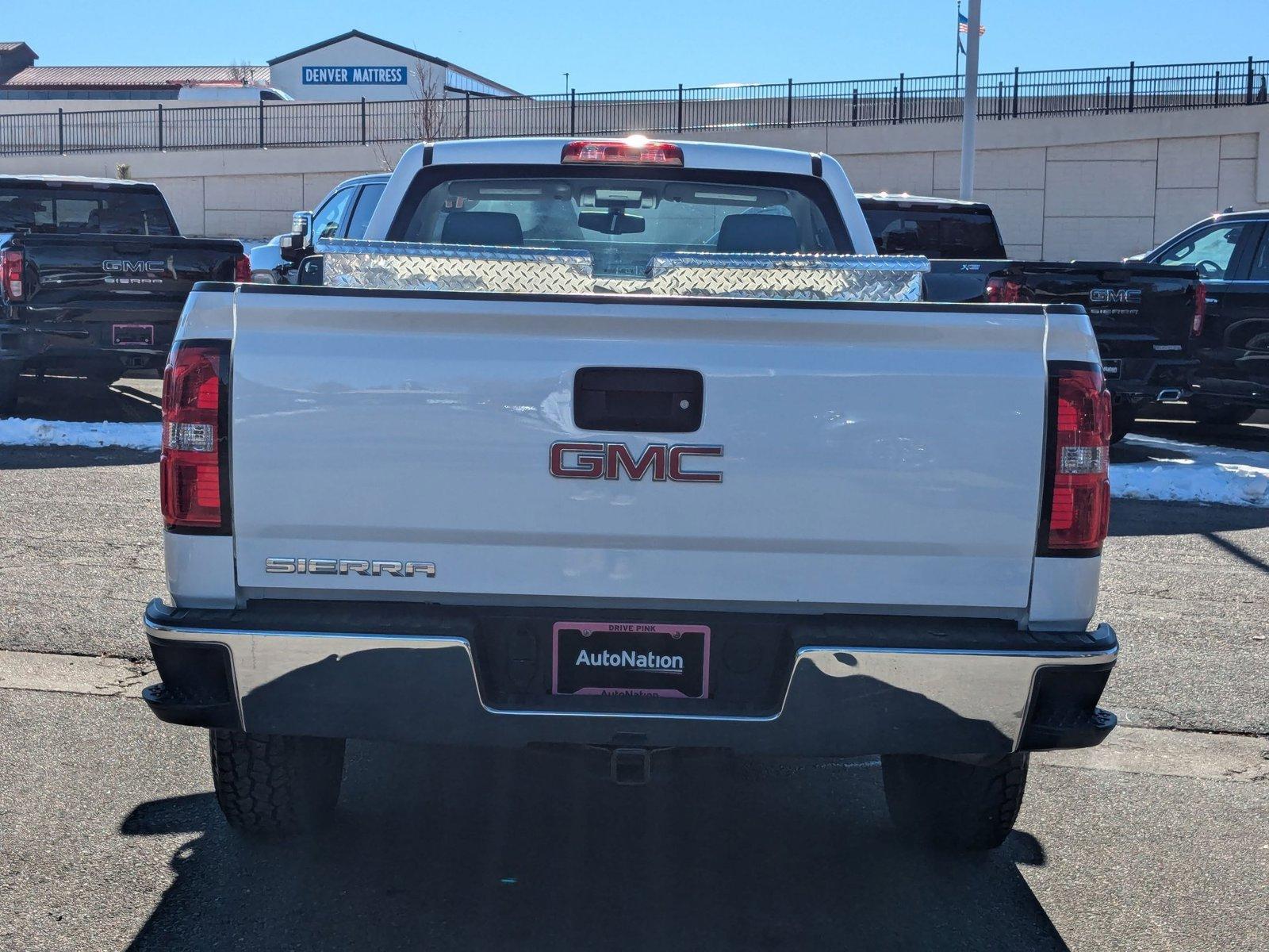 2017 GMC Sierra 1500 Vehicle Photo in LONE TREE, CO 80124-2750