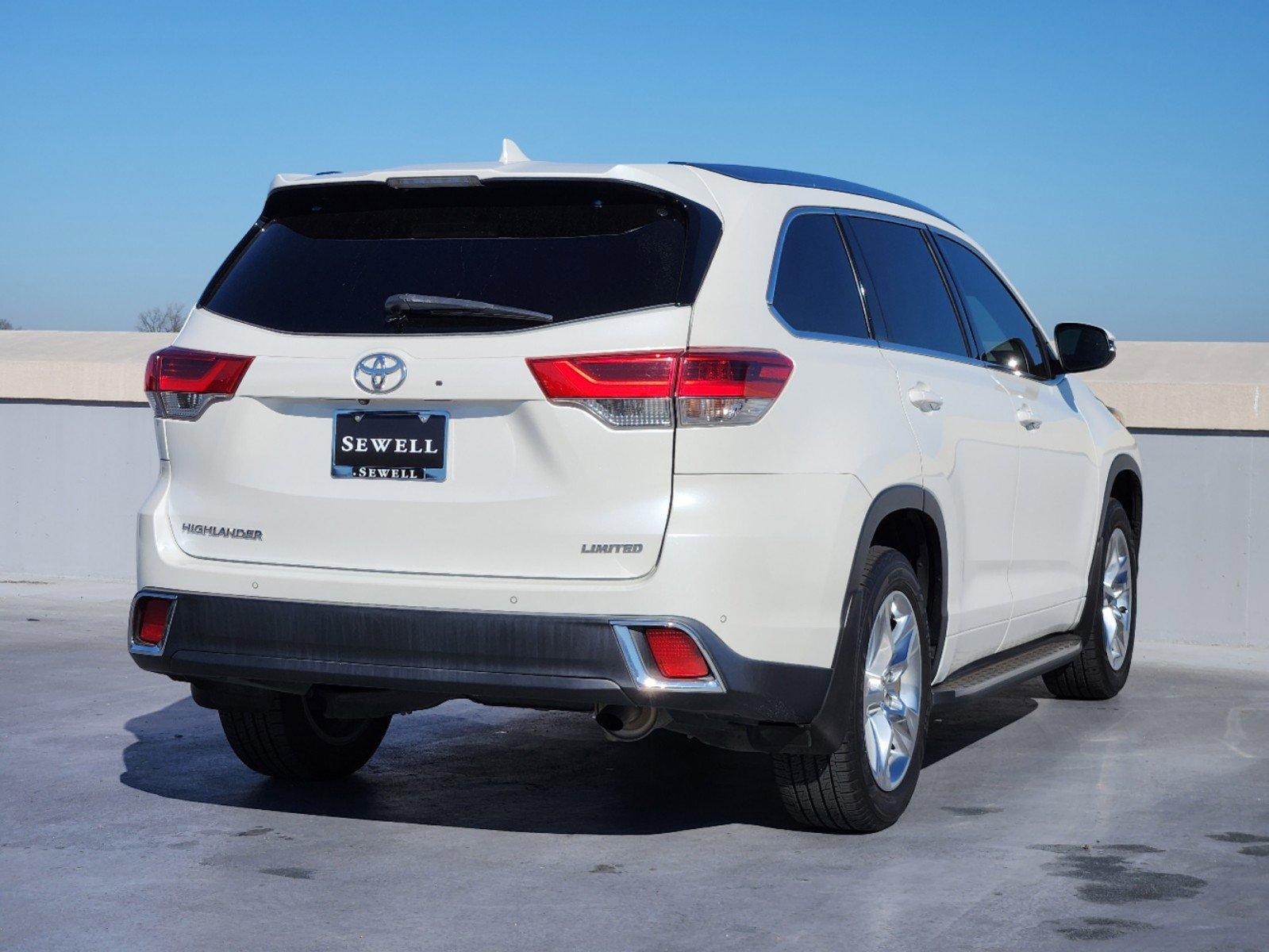 2019 Toyota Highlander Vehicle Photo in DALLAS, TX 75209