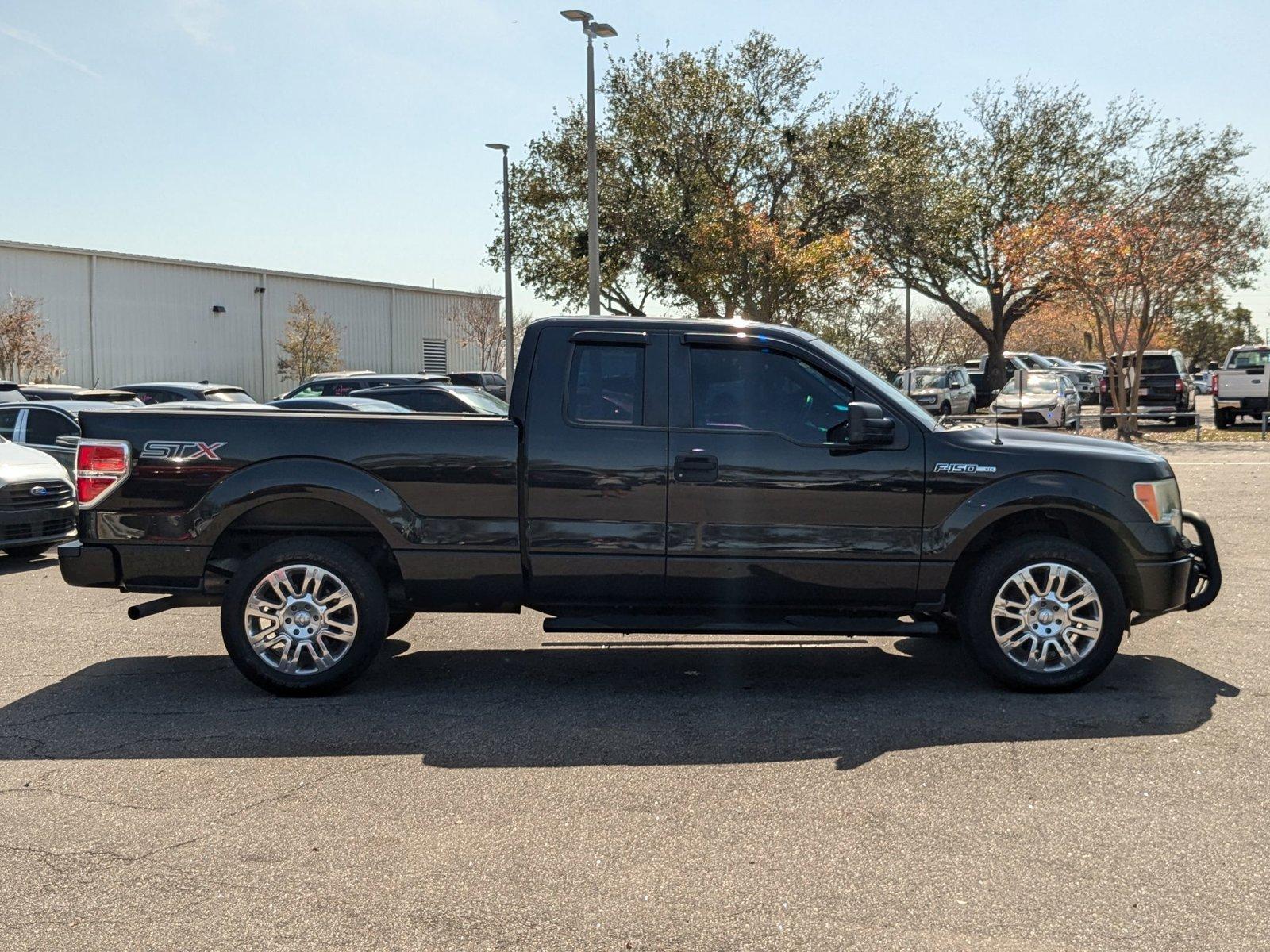 2014 Ford F-150 Vehicle Photo in St. Petersburg, FL 33713