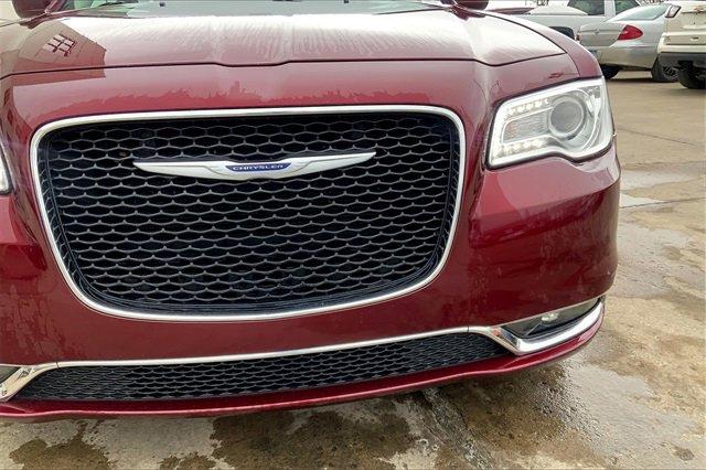 2019 Chrysler 300 Vehicle Photo in TOPEKA, KS 66609-0000