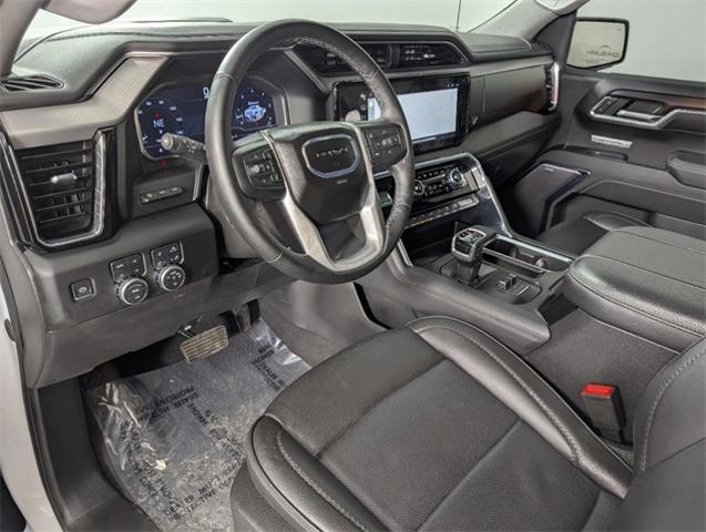 2024 GMC Sierra 1500 Vehicle Photo in ENGLEWOOD, CO 80113-6708