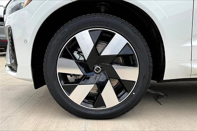 2025 Volvo XC60 Plug-In Hybrid Vehicle Photo in Grapevine, TX 76051