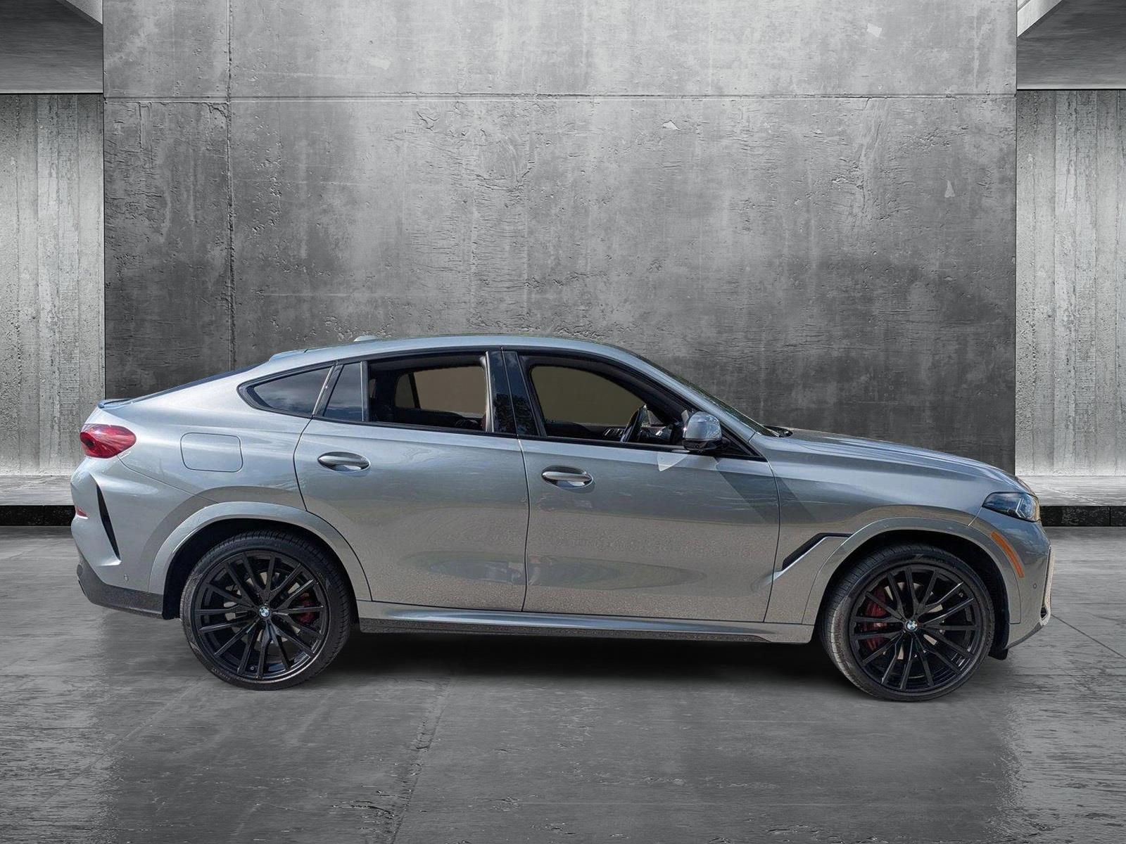 2024 BMW X6 xDrive40i Vehicle Photo in Sarasota, FL 34231