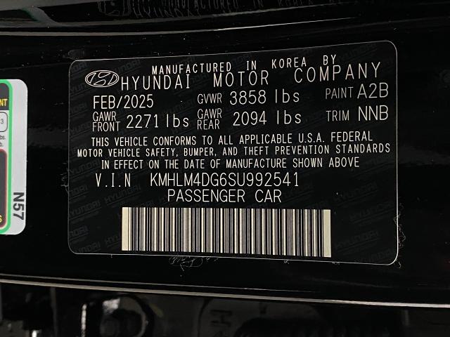 2025 Hyundai ELANTRA Vehicle Photo in Appleton, WI 54913