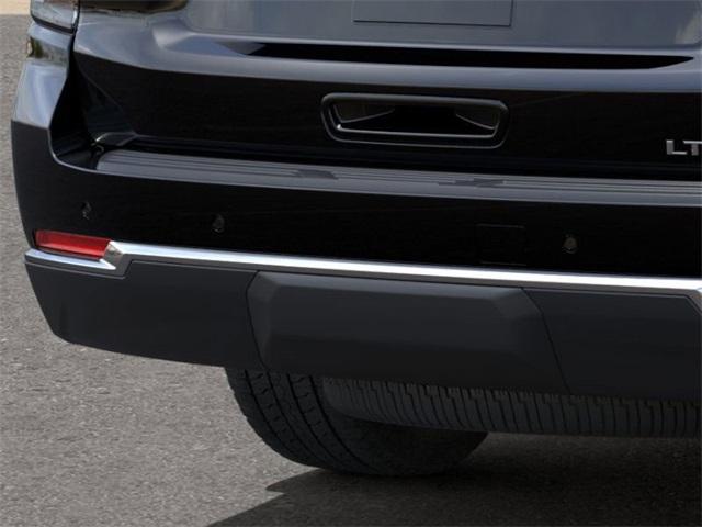 2025 Chevrolet Suburban Vehicle Photo in ENGLEWOOD, CO 80113-6708