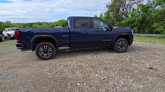 2021 GMC Sierra 2500 HD Vehicle Photo in Pleasant Hills, PA 15236