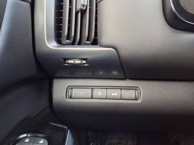 2025 Nissan Pathfinder Vehicle Photo in Appleton, WI 54913