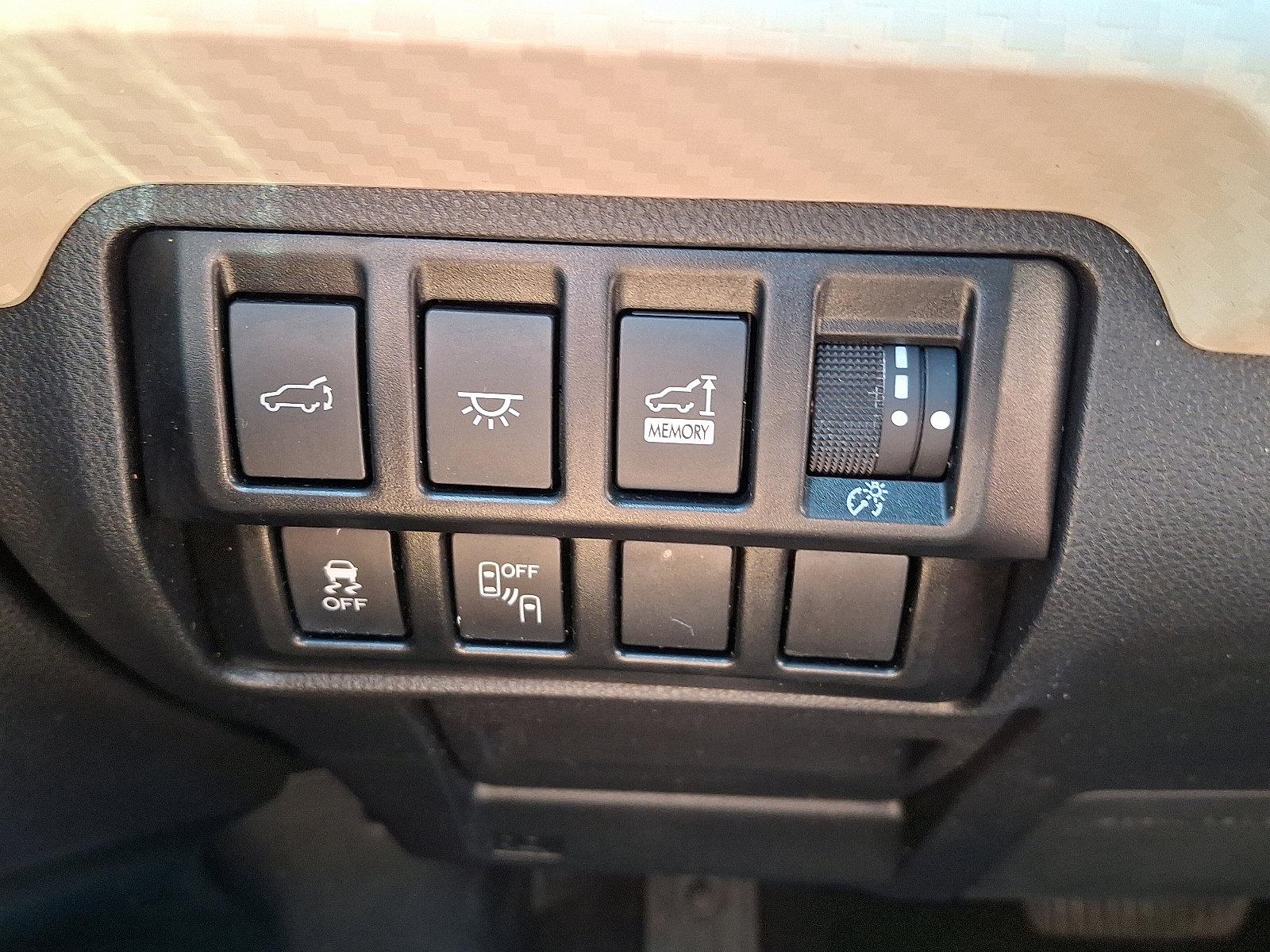 2022 Subaru Ascent Vehicle Photo in Harrisburg, PA 17111