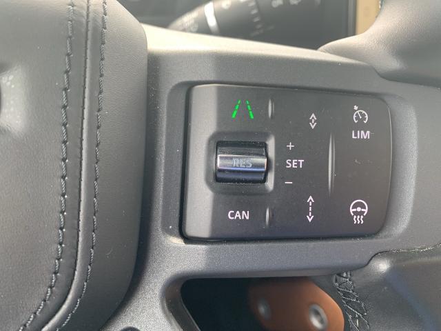 2023 Defender Vehicle Photo in GREEN BAY, WI 54304-5303