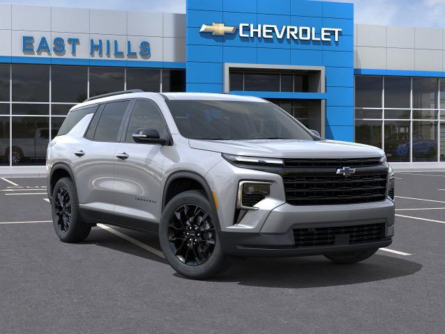 2026 Chevrolet Traverse Vehicle Photo in Roslyn, NY 11576