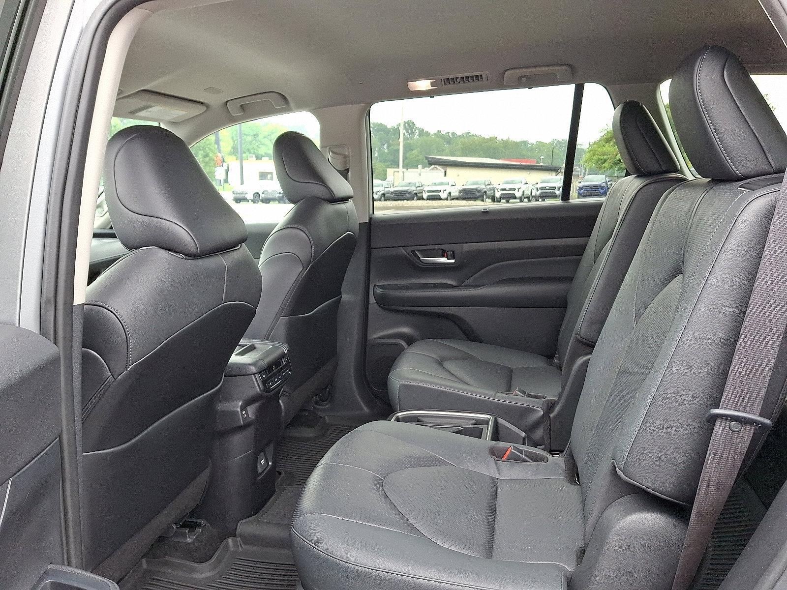 2024 Toyota Grand Highlander Vehicle Photo in Trevose, PA 19053
