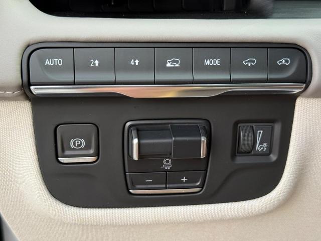 2023 Cadillac Escalade ESV Vehicle Photo in COLUMBIA, MO 65203-3903